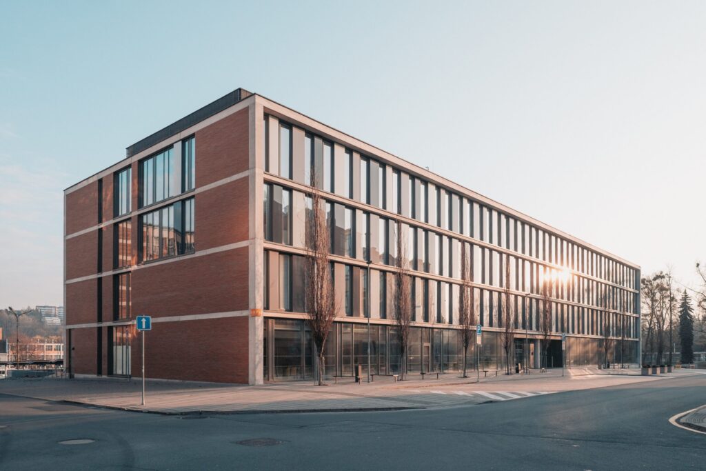 Navigating Your Commercial Lease: A Guide